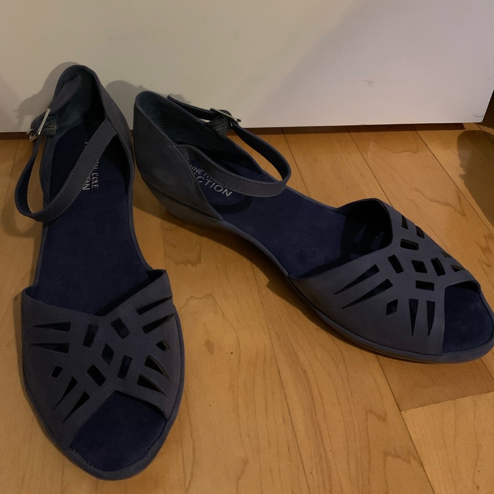 Brand: Kenneth Cole Reaction Blue Open Toe 1 inch Wedge Size 7.5